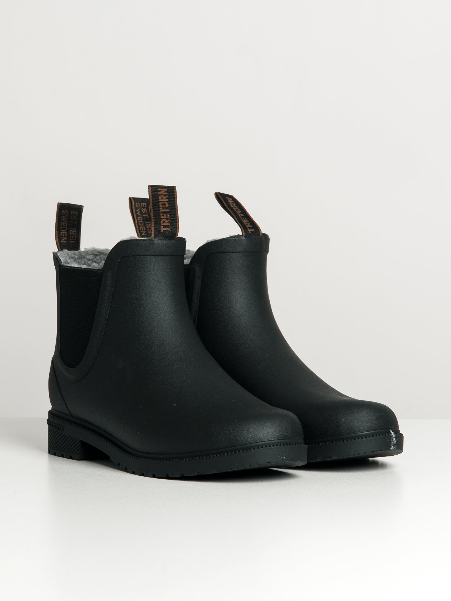 Chelsea winter store boots womens