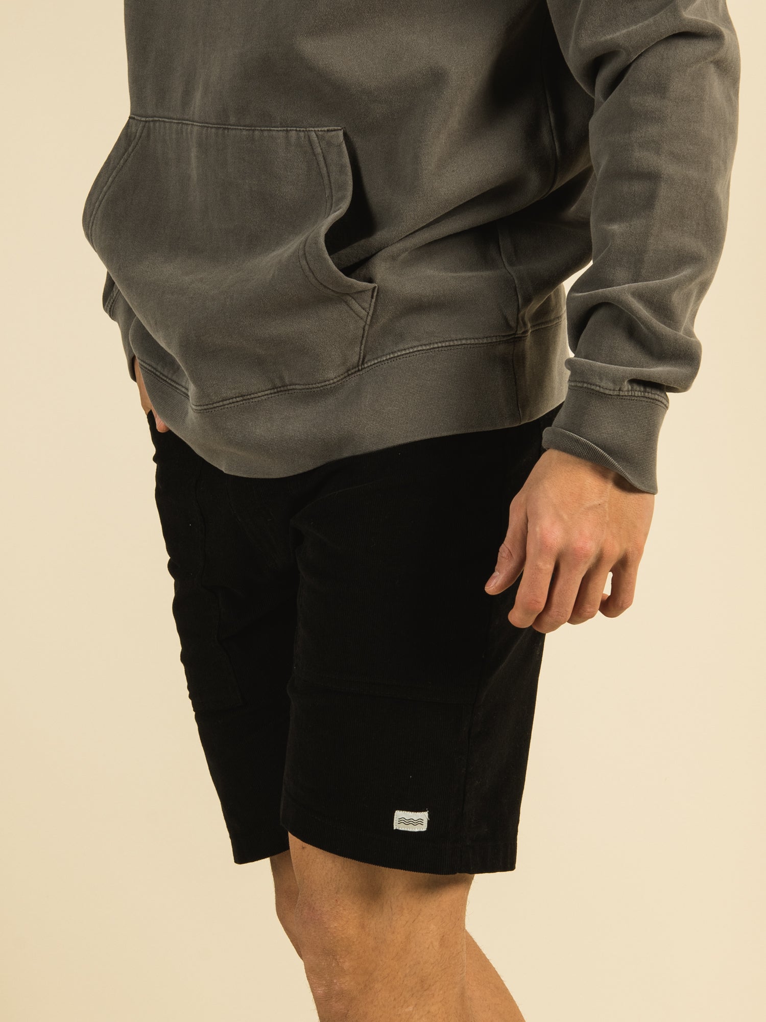 MALLES EXPLORER 8' SHORT - CLEARANCE