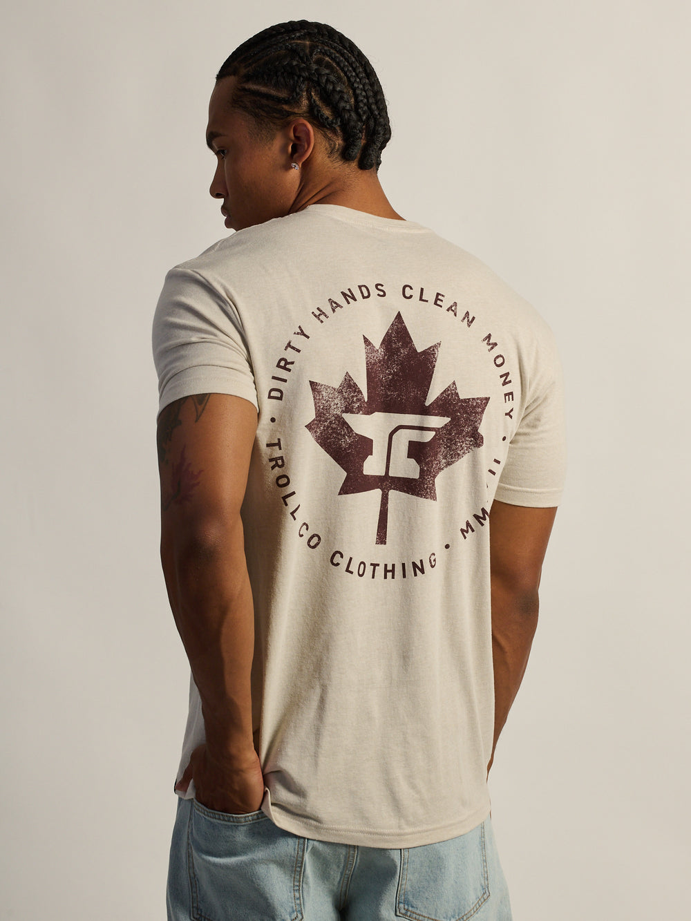 TROLL CO. DHCM ANVIL LEAF TEE - SAND