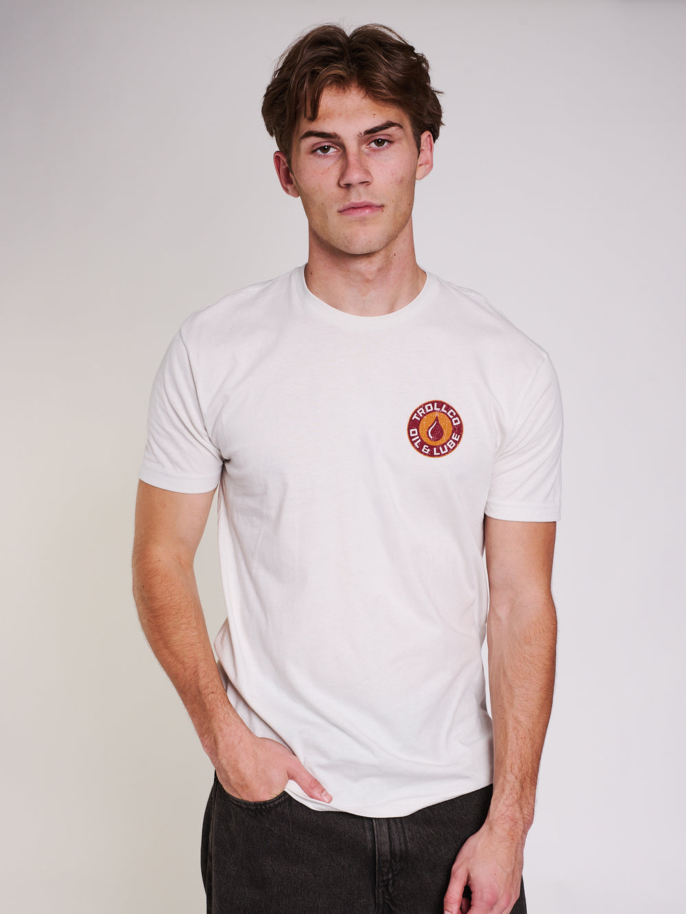 T-SHIRT HUILE ET LUBRIFIANT DE GARAGE TROLL CO.