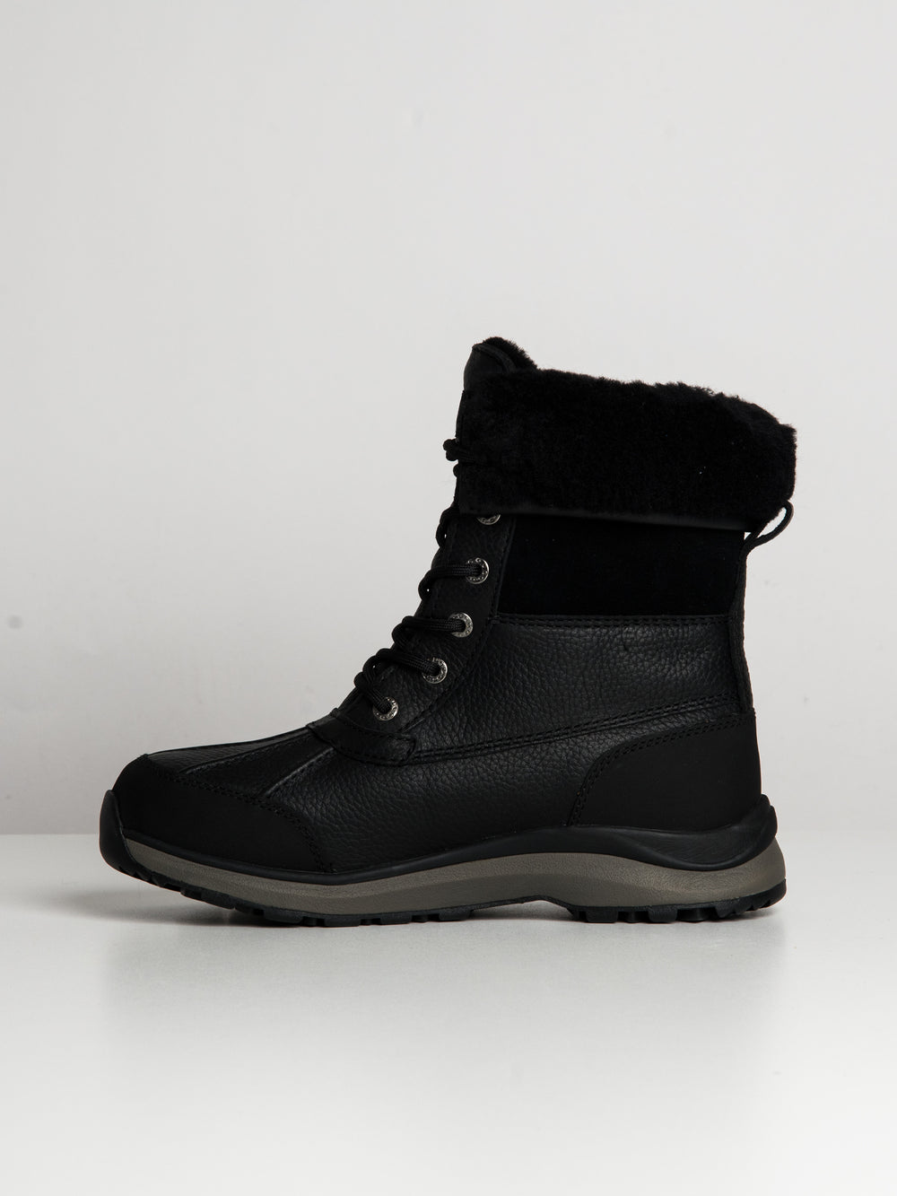 WOMENS UGG ADIRONDACK III BOOT