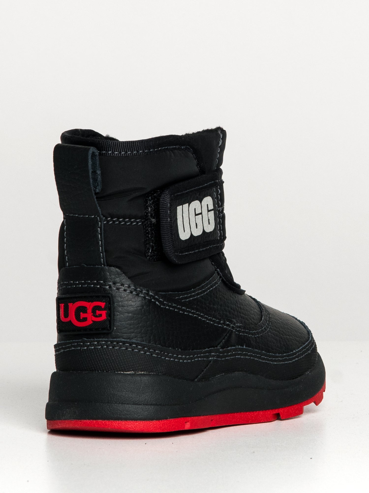 Ugg boots 2024 clearance kids