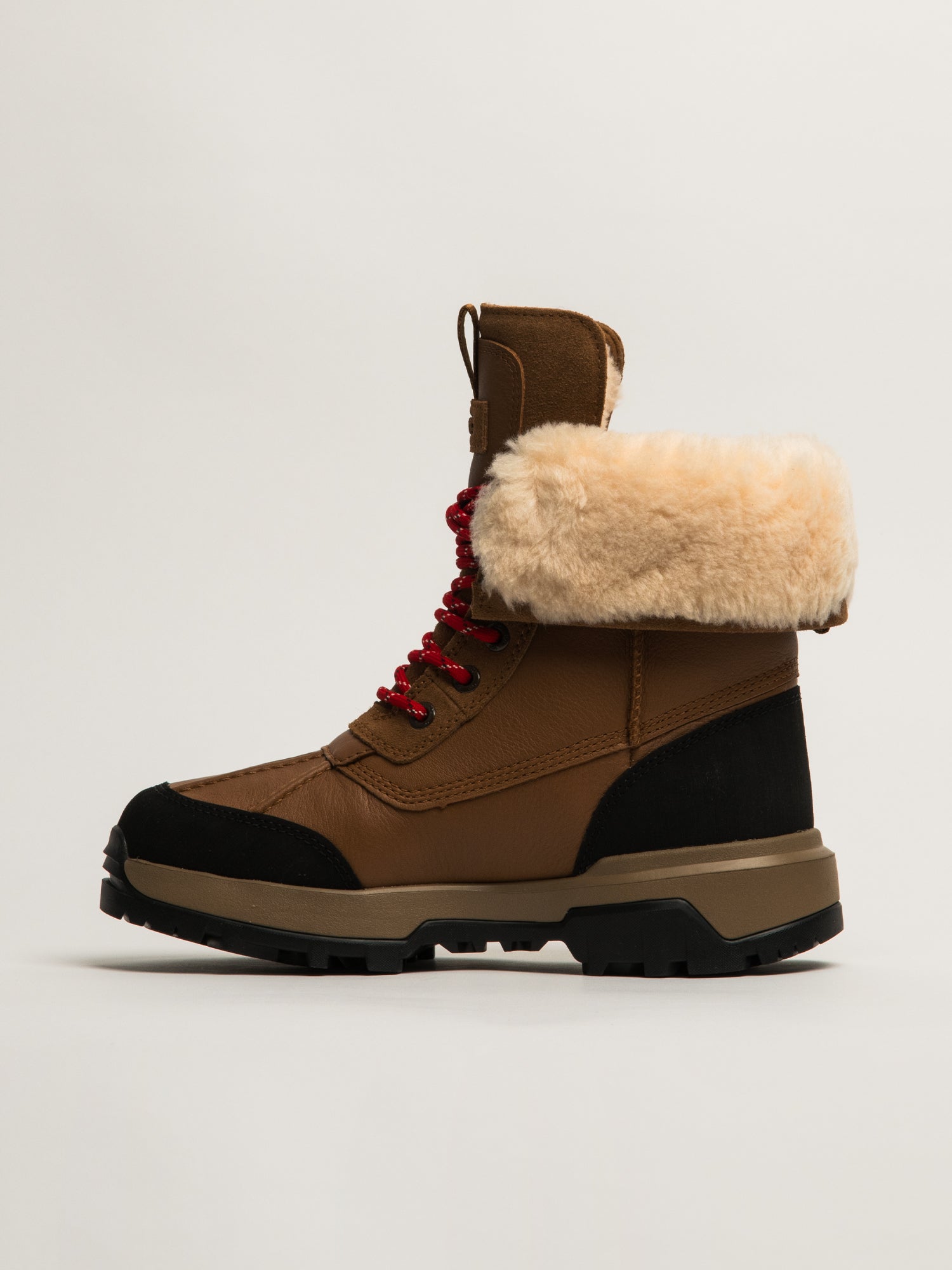 BOTTE UGG ADIRONDACK XXV POUR FEMME - CHÂTAIGNE