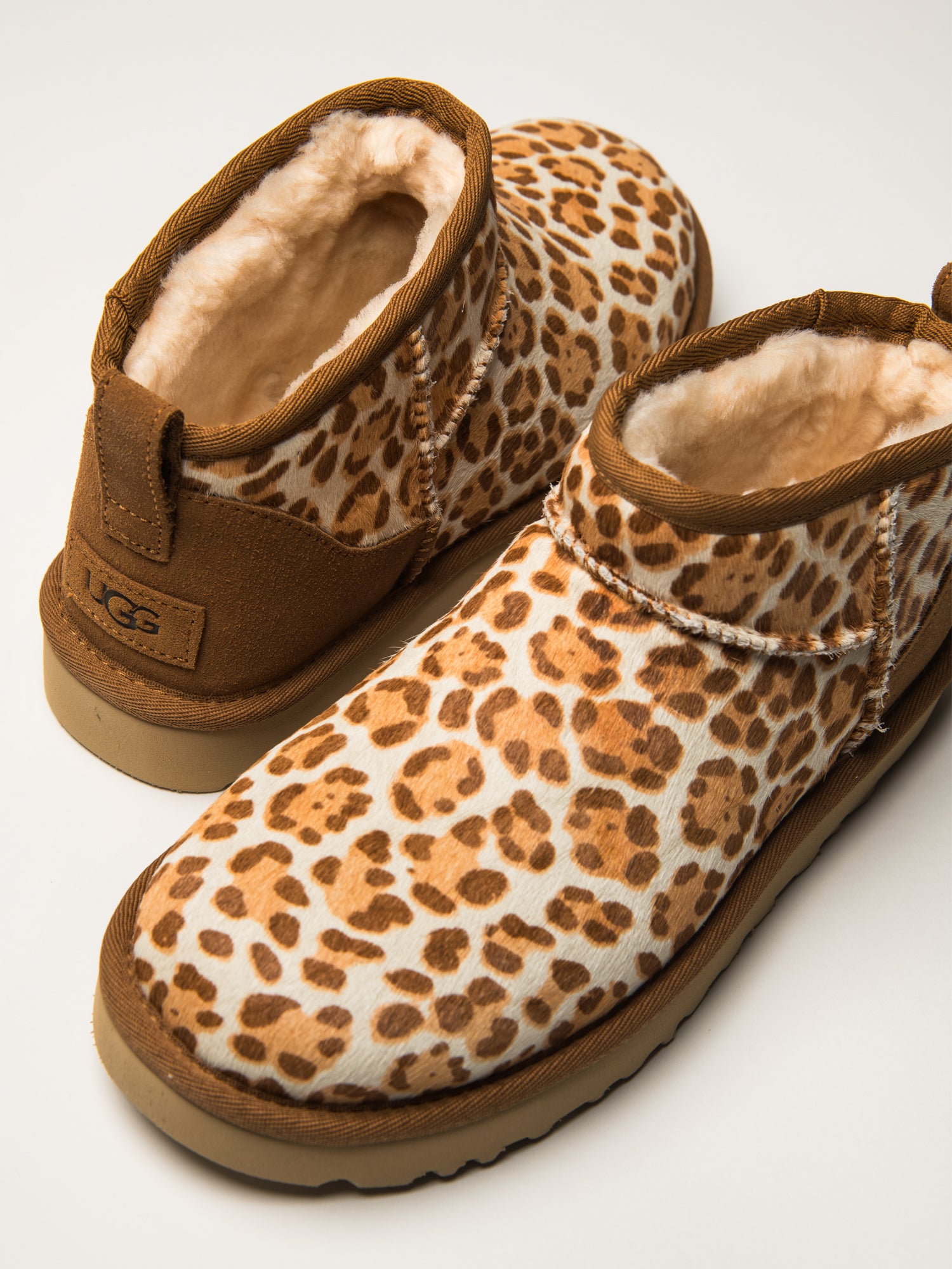 WOMENS UGG CLASSIC ULTRA MINI PLAINS - LEOPARD