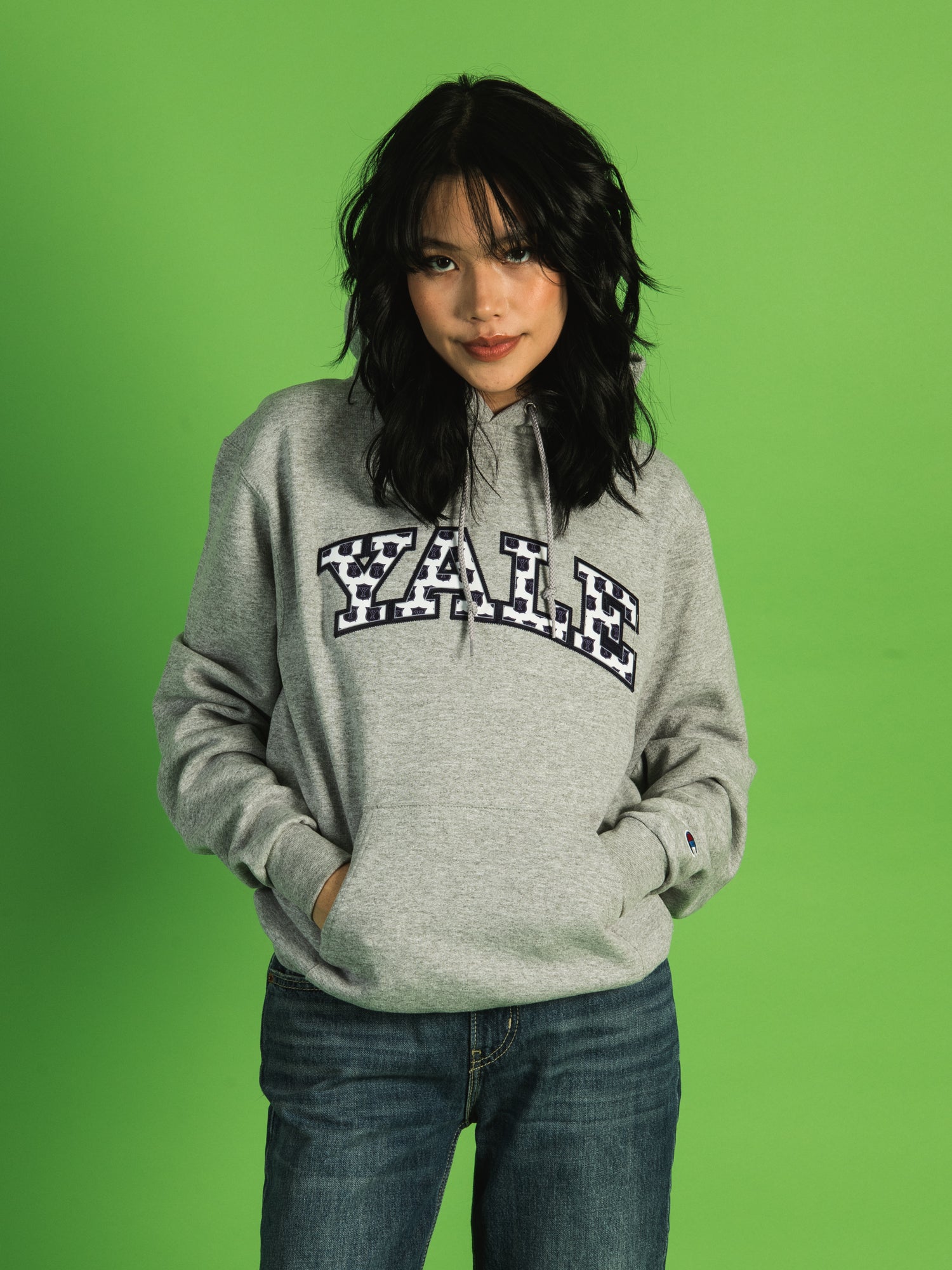 Champion sweater logo all over clearance girl