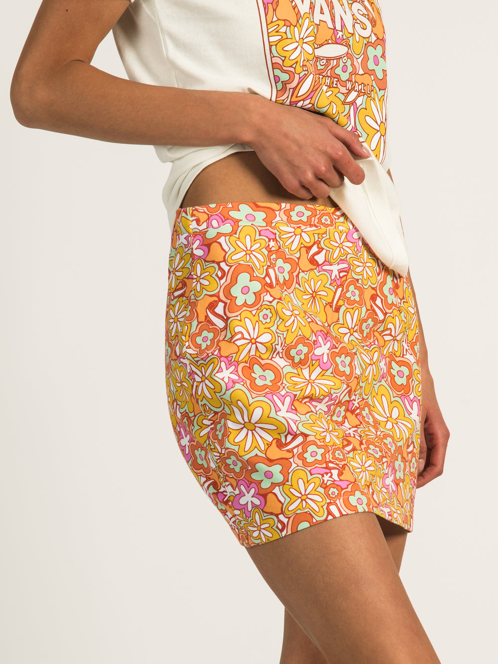 VANS RESORT FLORAL SKIRT  - CLEARANCE