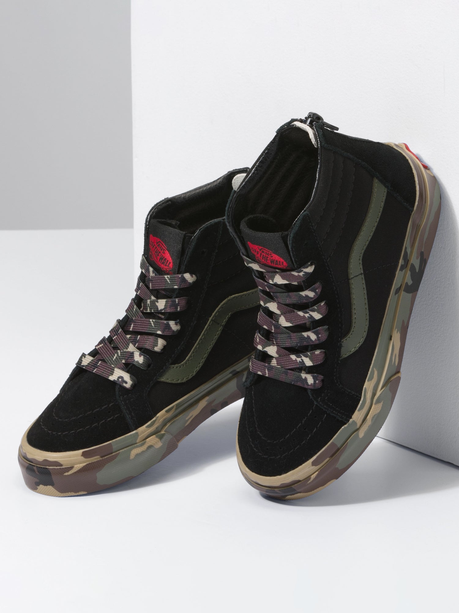 KIDS VANS SK8 HI ZIP - CLEARANCE