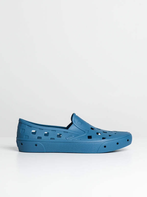 MENS VANS TREK SLIP-ON  - CLEARANCE