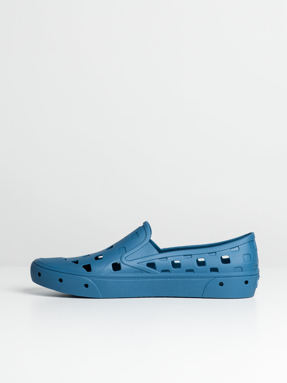 MENS VANS TREK SLIP-ON  - CLEARANCE