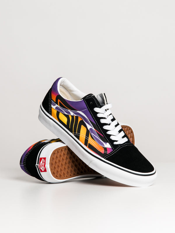 MENS VANS OLD SKOOL GRAPHIC CHECKER SNEAKER - CLEARANCE