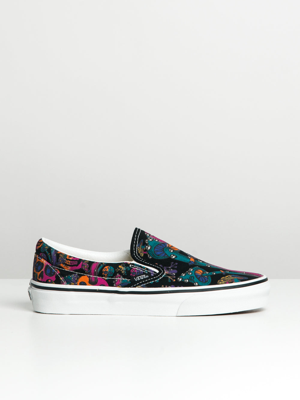 WOMENS VANS CLASSIC SLIP ON - CLEARANCE