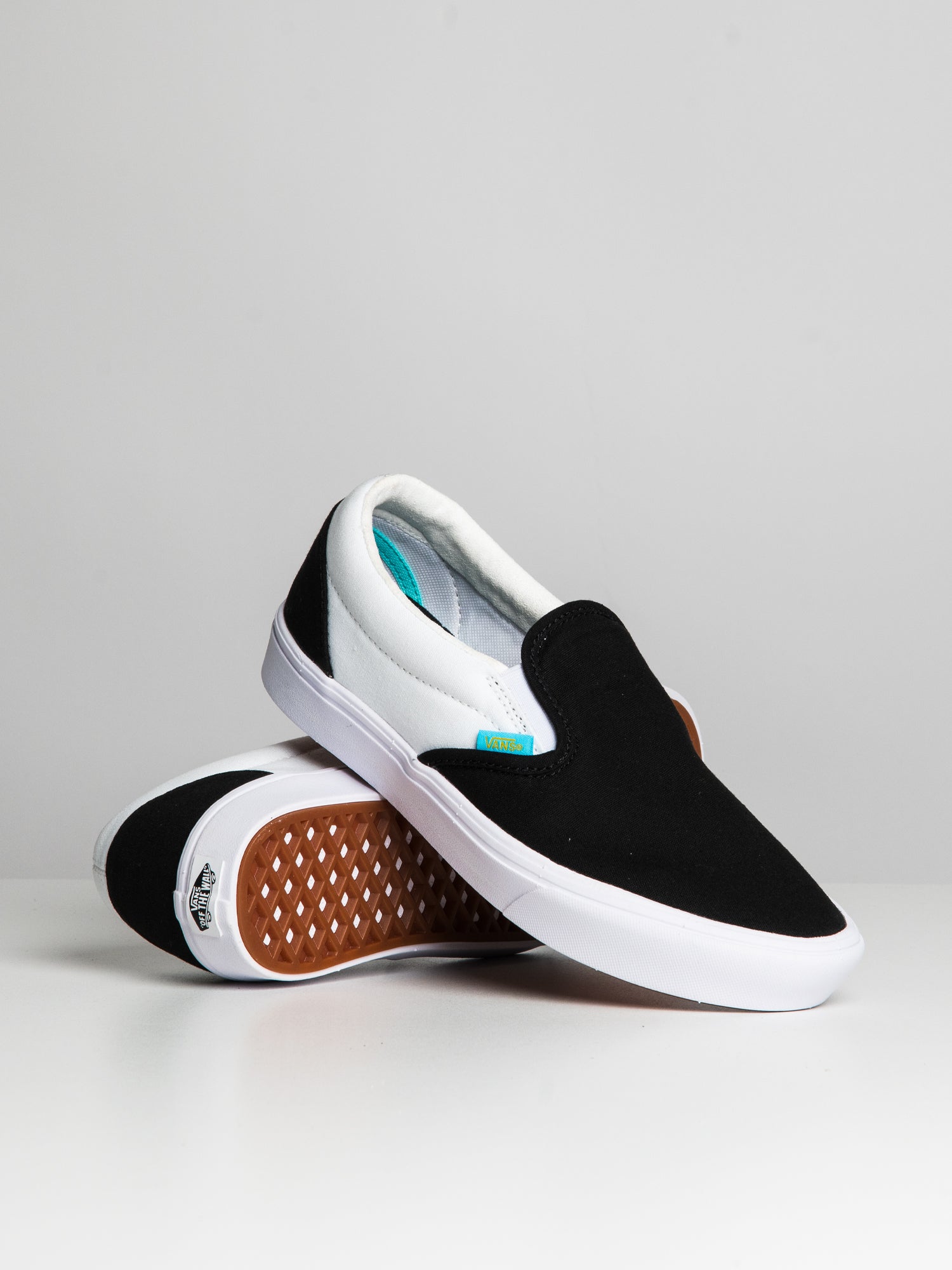 Vans comfycush slip fashion ons