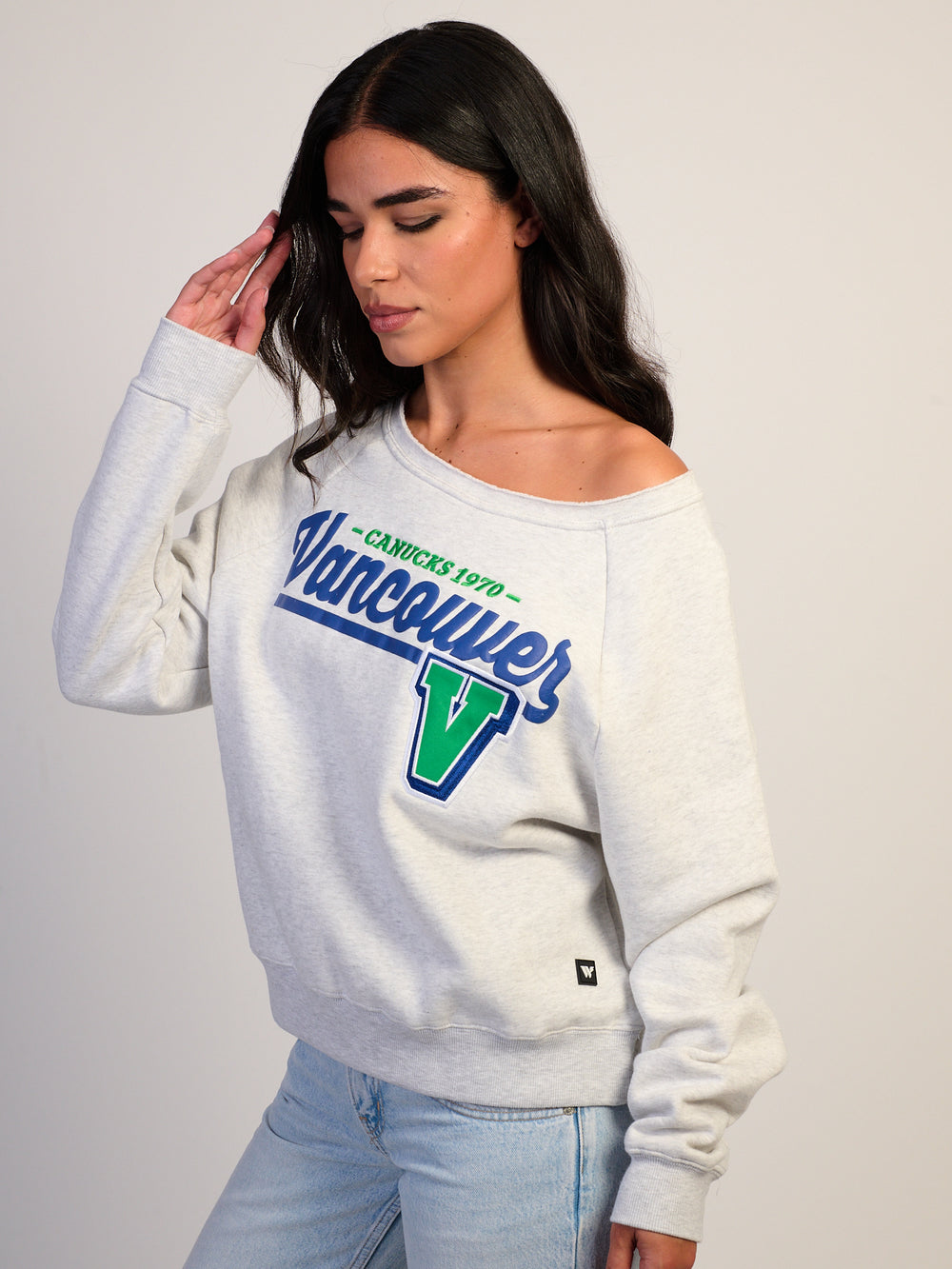 THE WILD COLLECTIVE NHL VANCOUVER CANUCKS OTS HOODIE