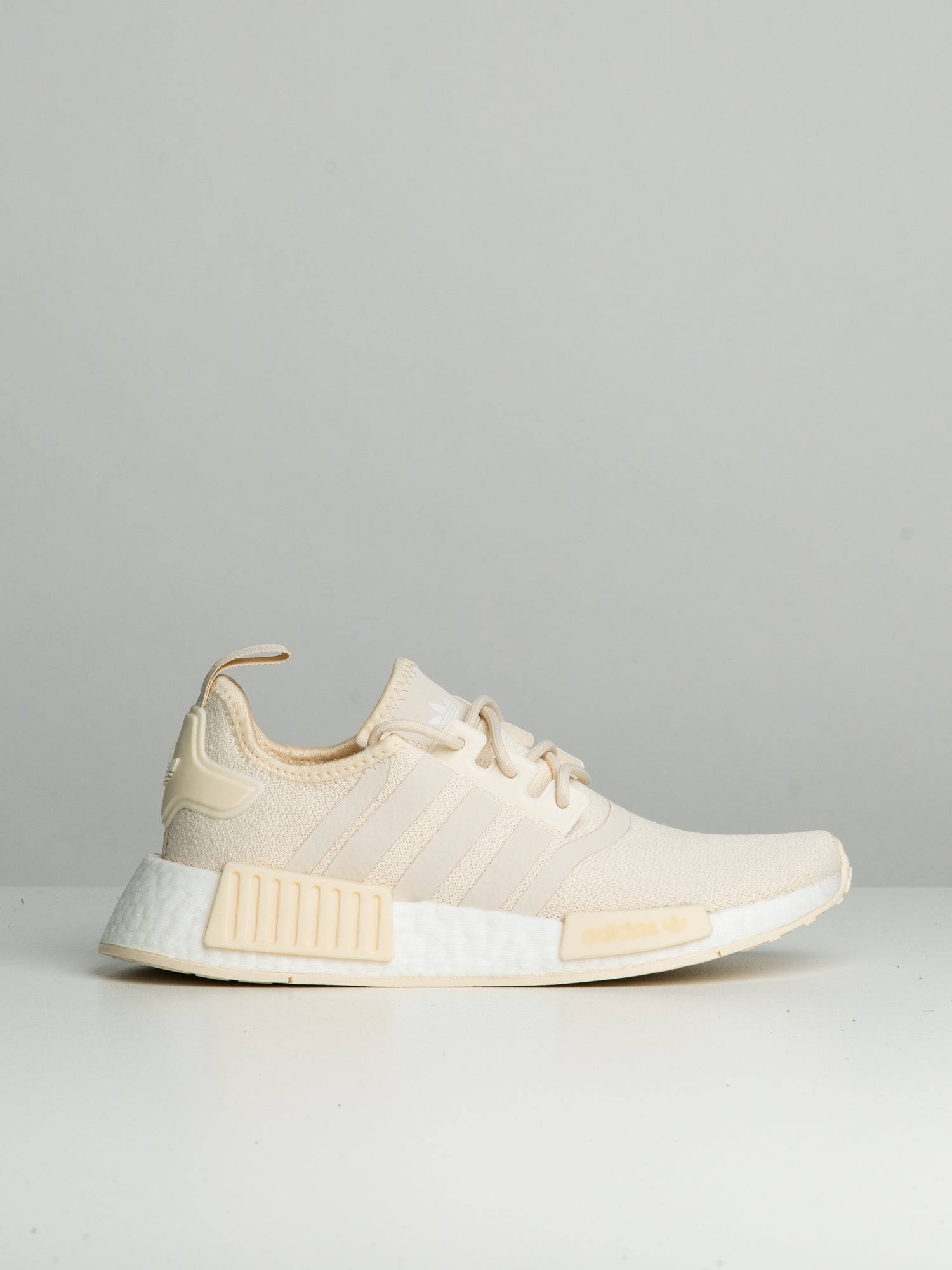 Adidas originals nmd shop r1 chalk white