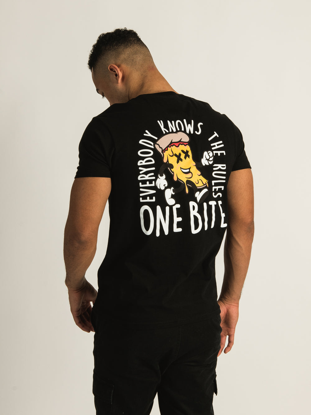  BARSTOOL SPORTS T-SHIRT ONE BITE EVERYBODY KNOWS THE RULES