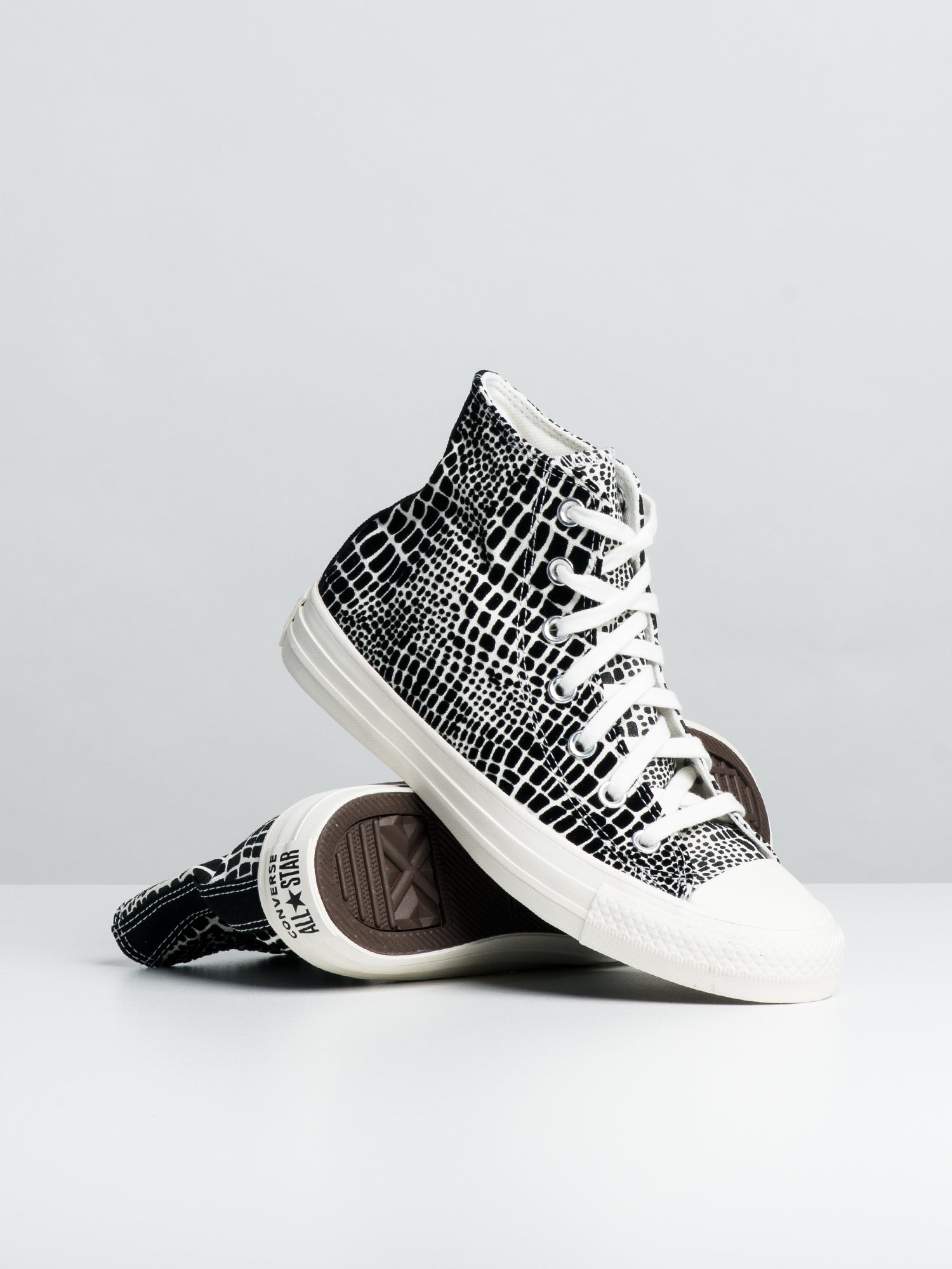 Croc best sale print converse