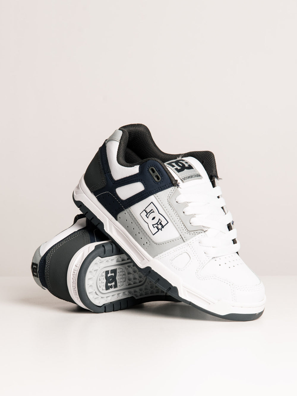 MENS DC SHOES STAG SNEAKER - CLEARANCE