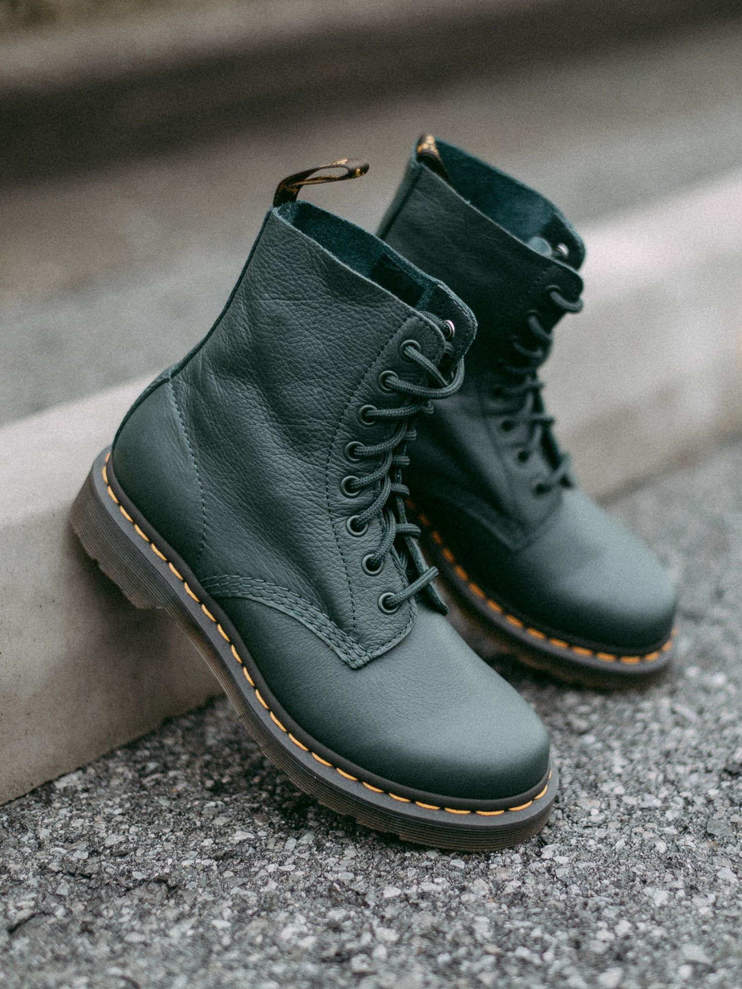 Dr martens dark green on sale boots