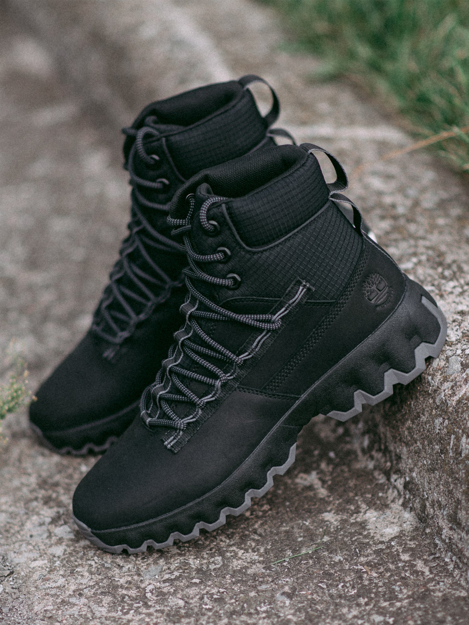 Black canvas clearance timberland boots