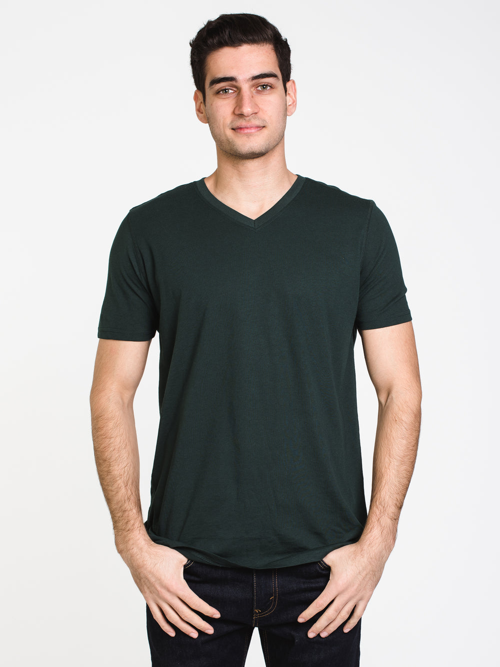 MENS VICTOR VNECK T - FOREST - CLEARANCE