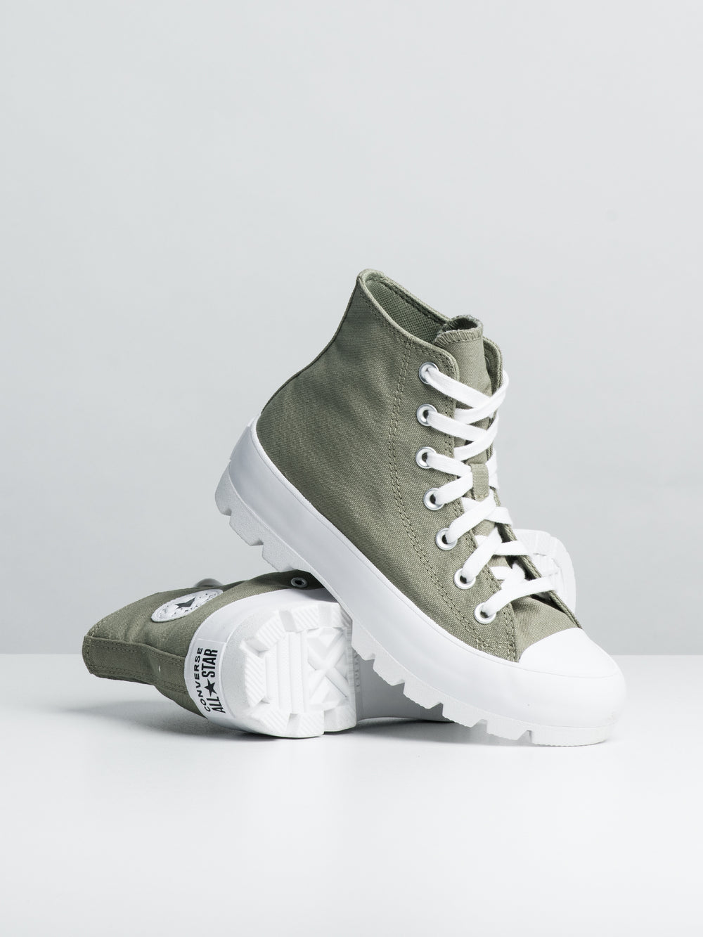 WOMENS CONVERSE CTAS LUGGED HIGH TOP  - CLEARANCE