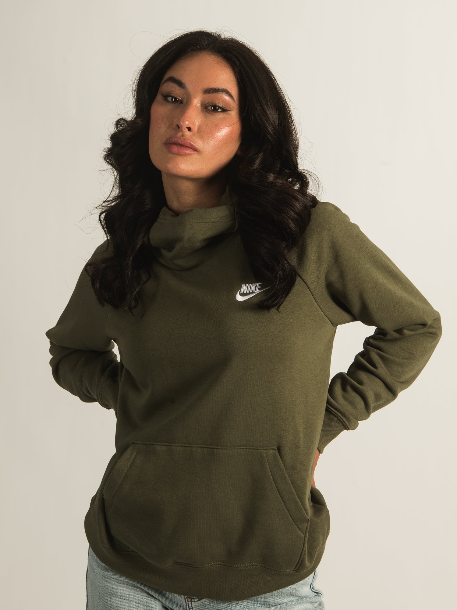 Olive green nike sweatshirt womens best sale